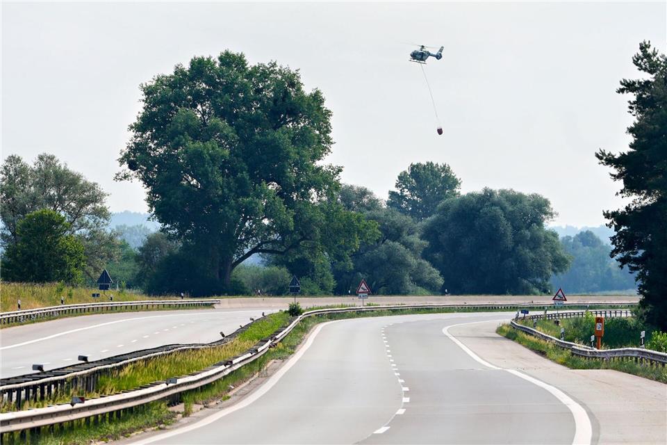 Die A8 war zeitweise komplett gesperrt.Uwe Lein/dpa