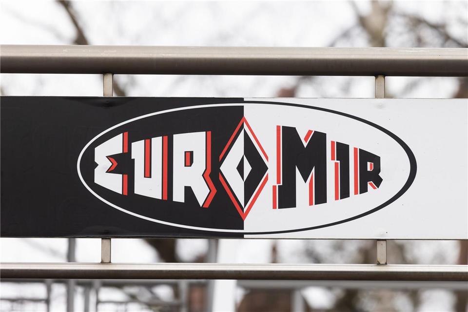 Europa-Park geht ins All - Weltraum bekommt Themen-Bereich  Die Achterbahn Euro-Mir fährt seit 1997 im Europa-Park. Philipp von Ditfurth/dpa