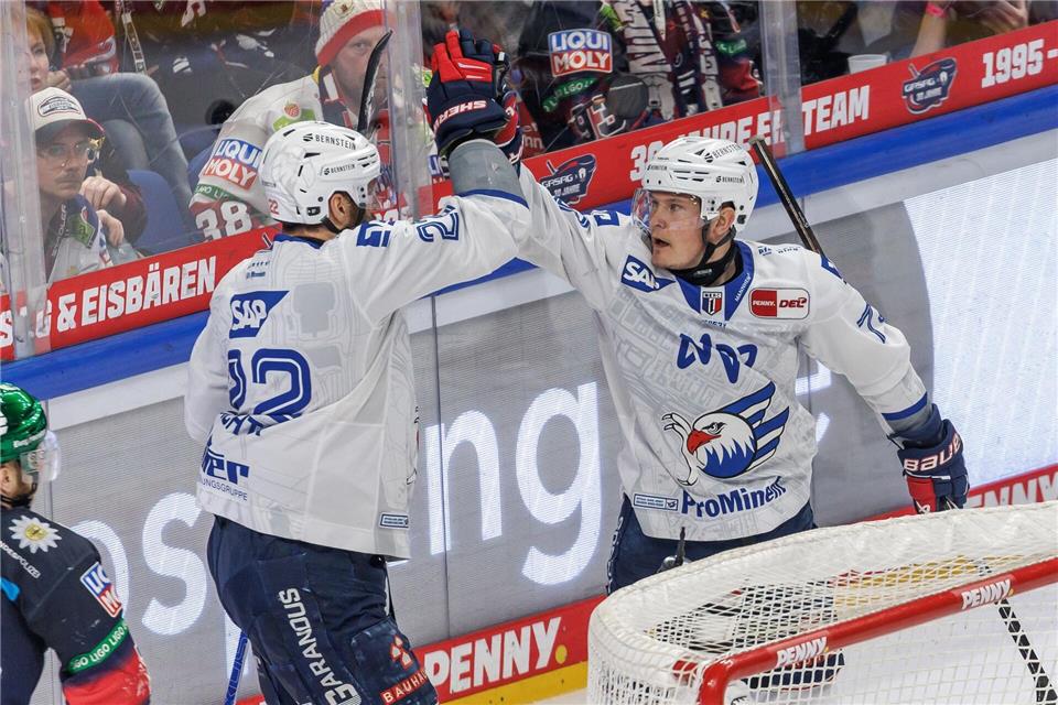 Die Adler Mannheim werden für einen bravourösen Kampf gegen Berlin belohntAndreas Gora/dpa
