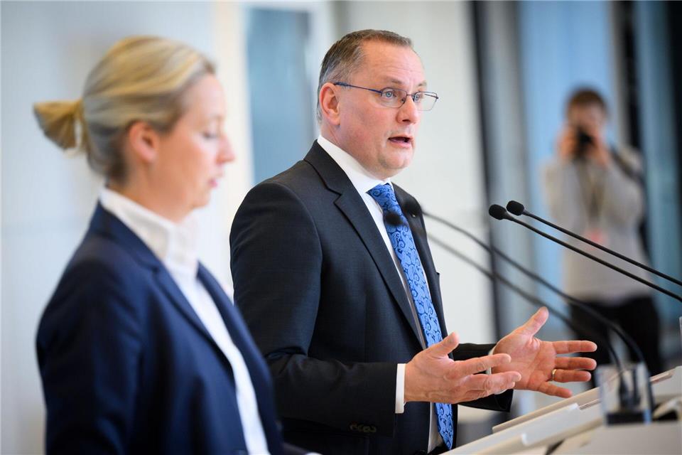 Die AfD-Fraktionsspitze um Alice Weidel und Tino Chrupalla hatte einen Ausschluss Wenzels beantragt.Bernd von Jutrczenka/dpa