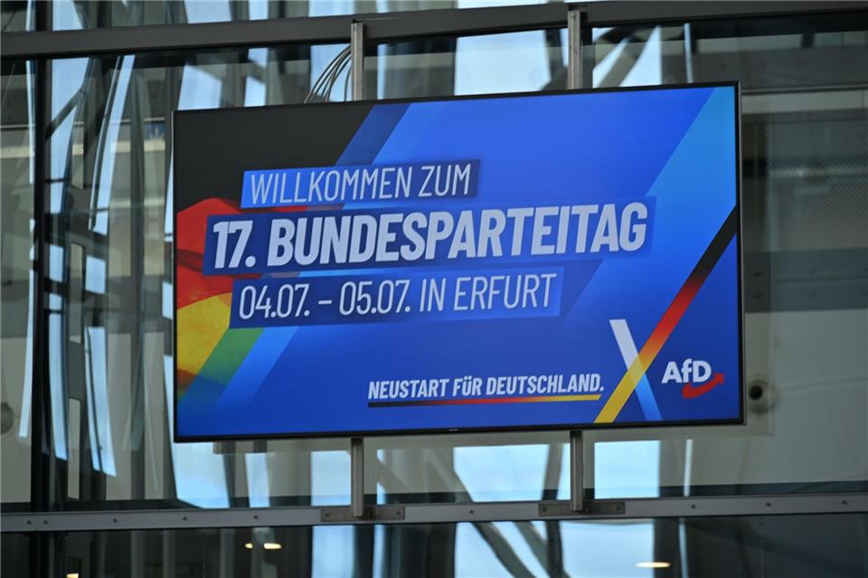 Die AfD hält auf dem Messegelände in Erfurt ihren Bundesparteitag ab. Gewählt wird die Parteispitze. Martin Schutt/dpa