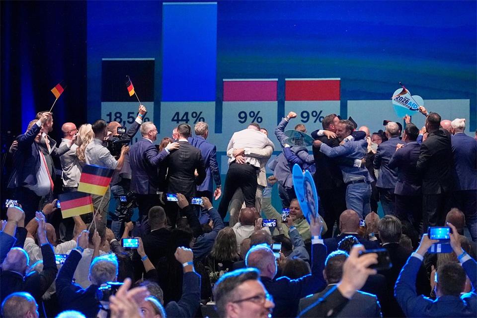 Die AfD jubelt.Matthias Schrader/AP/dpa