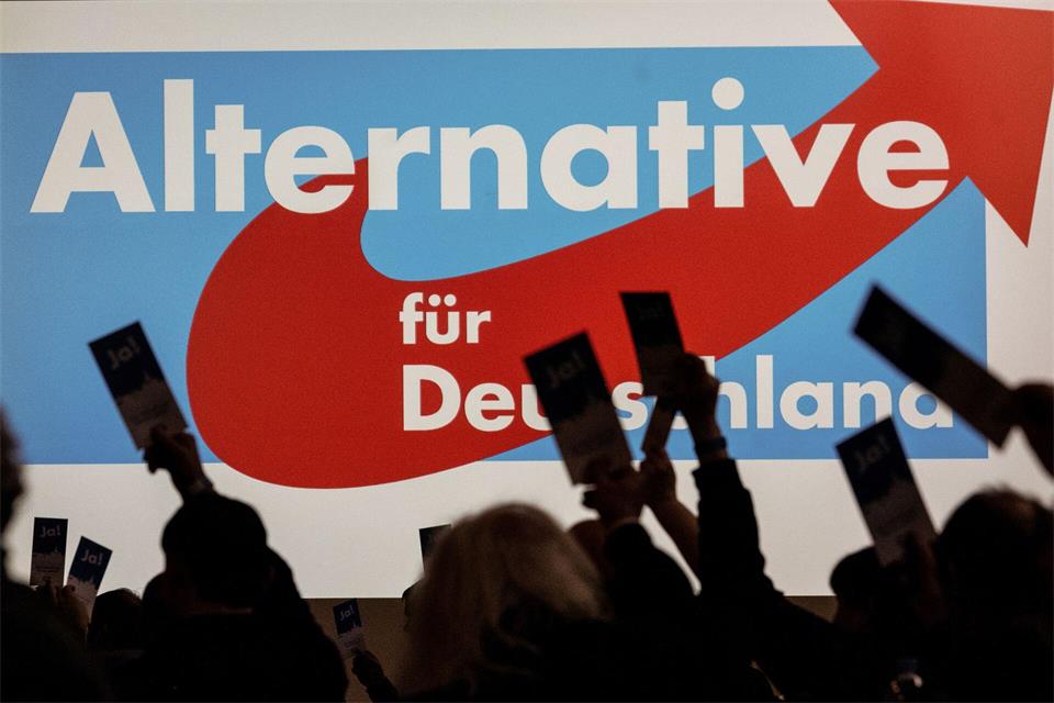 Die AfD könnte bei Wahlen noch einmal zulegen. (Archivbild)Swen Pförtner/dpa