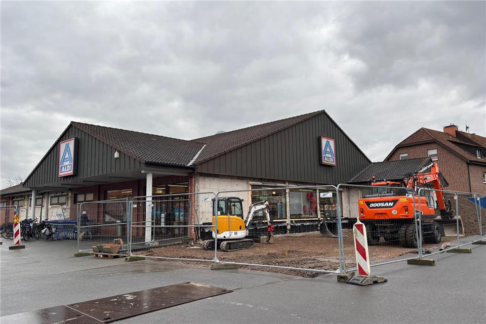 Die Aldi Nord-Filiale in Velen wird erweitert. Die Bauarbeiten haben in dieser Woche begonnen.