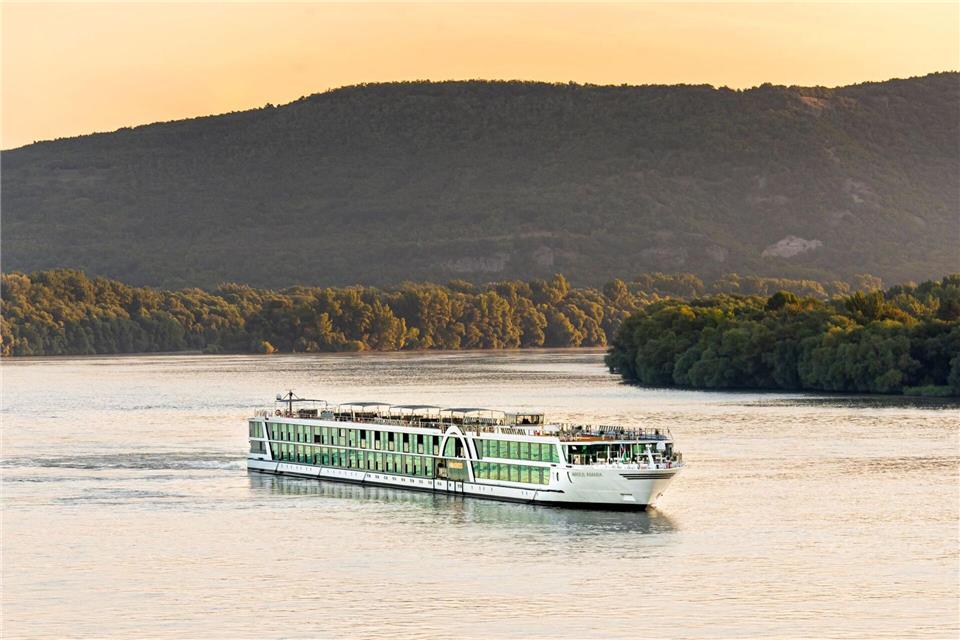 Die „Amara“ ist das neueste Flottenmitglied bei Amadeus Fluss-Kreuzfahrten.Lüftner Cruises/Fotomontage/Amadeus/dpa-tmn