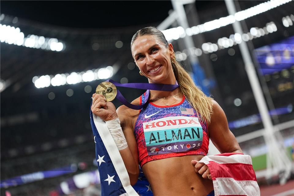 Mihambo bejubelt WM-Silber - Bolt feiert Jamaika-Triumph Die Amerikanerin Valarie Allman jubelt über Diskus-Gold.Michael Kappeler/dpa