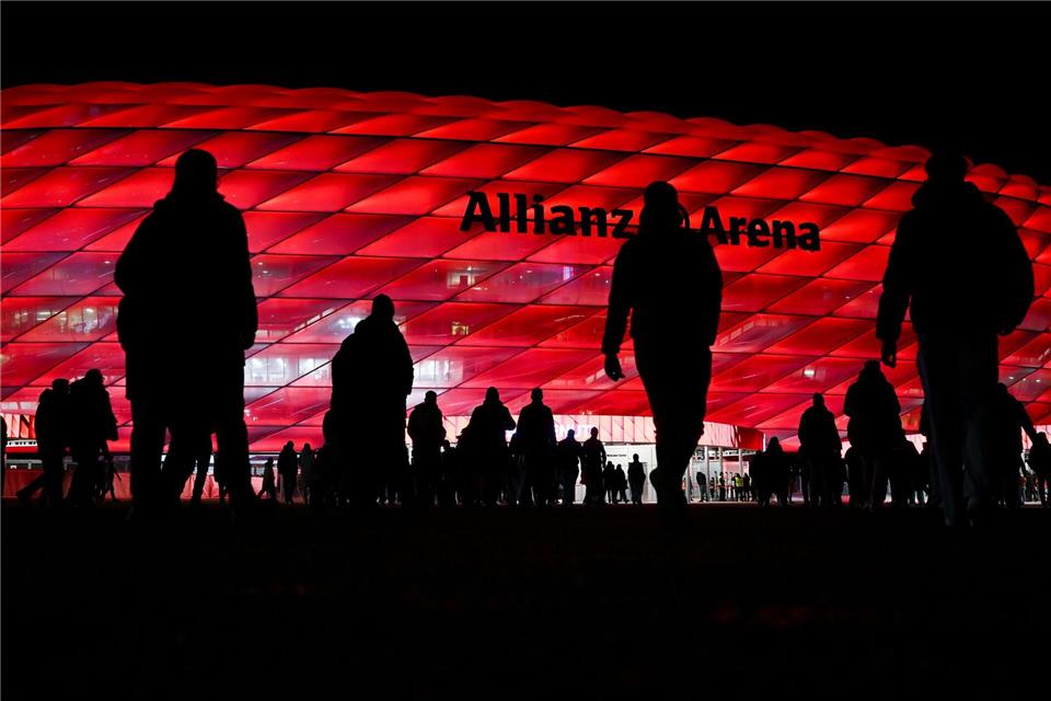 Die Anreise zur Allianz-Arena war vor allem mit dem Auto etwas langwieriger als sonst. Sven Hoppe/dpa