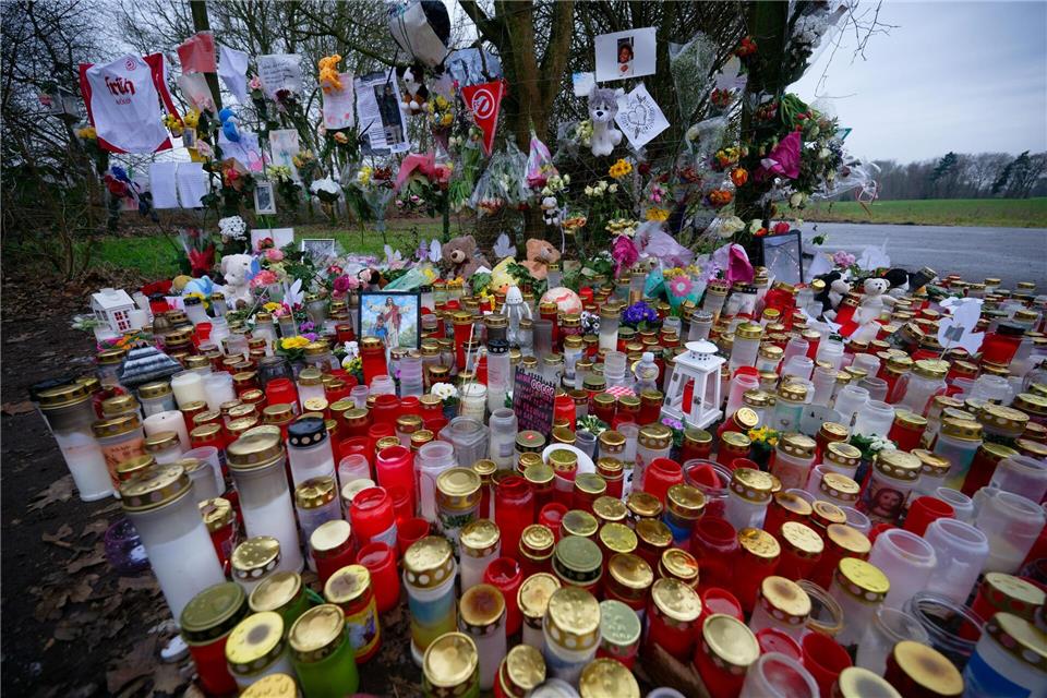 Die Anteilnahme nach dem Tod des Jungen ist groß.Henning Kaiser/dpa
