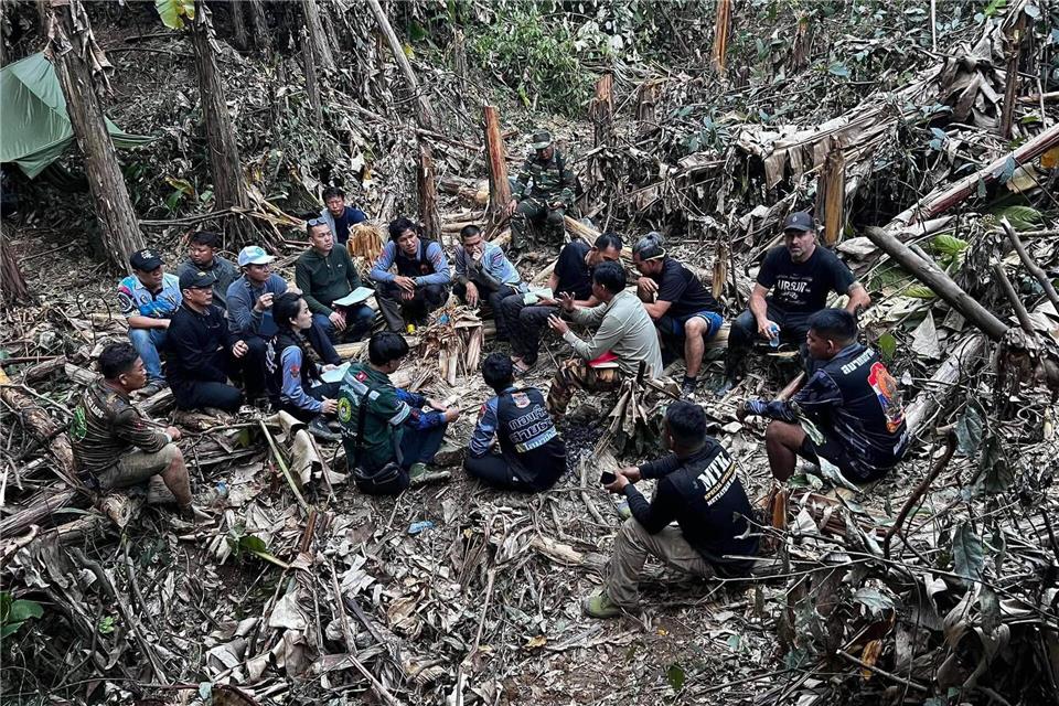 Die Arbeit der Retter ist sehr kompliziert und gefährlich.Uncredited/Metta Tham Rescue Kalasin/AP/dpa
