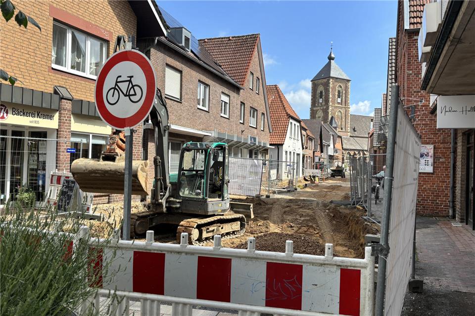 Die Arbeiten auf der Langen Straße schreiten voran.