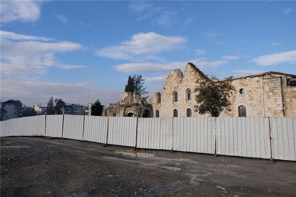 Die Arbeiten für den Wiederaufbau haben begonnenMirjam Schmitt/dpa