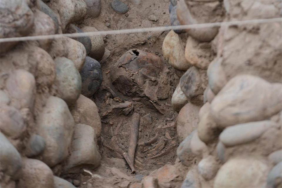 Die Archäologen bringen den Fund mit rituellen Praktiken der Lima-Kultur in Verbindung. Martin Mejia/AP/dpa