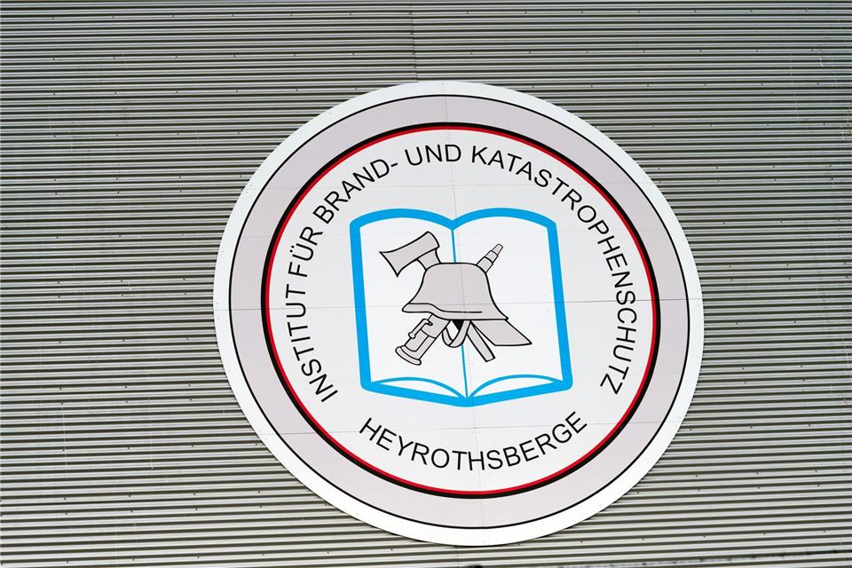 Die Ausbildung von Feuerwehrkräften im Institut für Brand- und Katastrophenschutz Heyrothsberge soll sich deutlich verbessern. (Symbolbild)Klaus-Dietmar Gabbert/dpa-Zentralbild/ZB