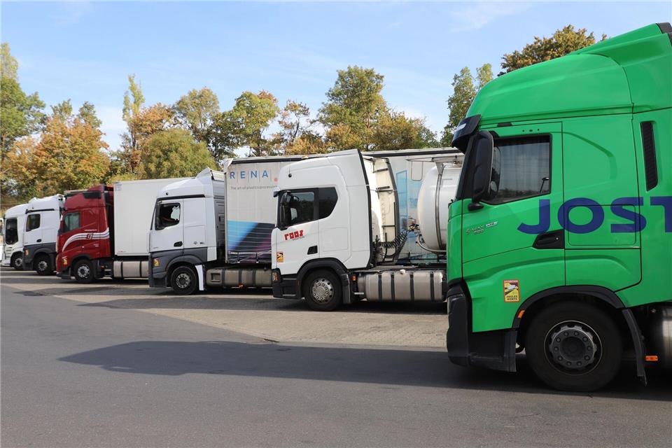 Die Ausnahmeregelung ist eine Konsequenz aus dem Spitzentreffen zwischen Bundesverkehrsminister Steffen Bilger (CDU), Verbänden und Unternehmen.Sascha Thelen/dpa