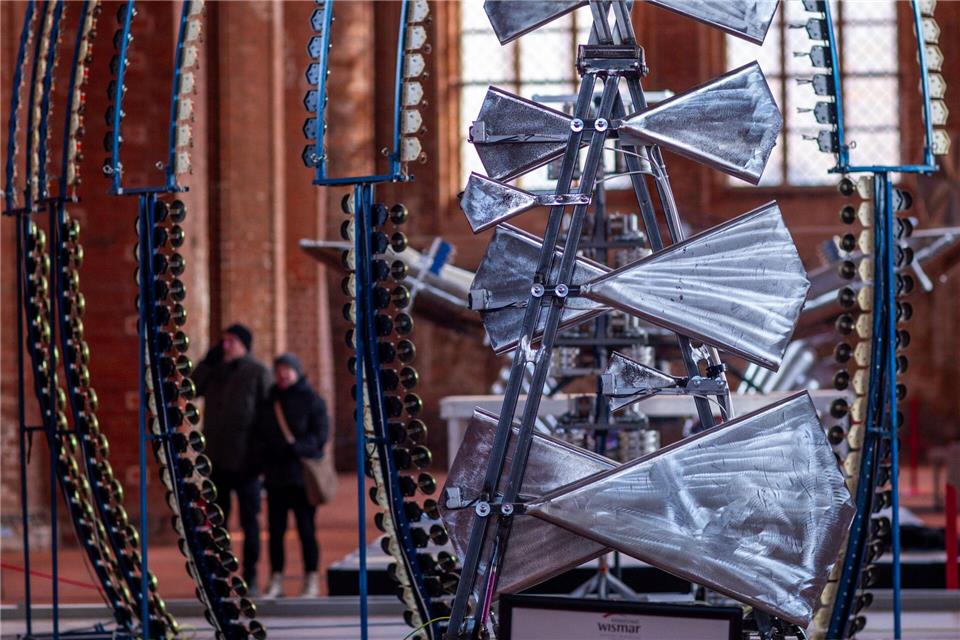 Die Ausstellungsstücke sollen in Nordrhein-Westfalen später ein langfristiges Zuhause finden.Jens Büttner/dpa