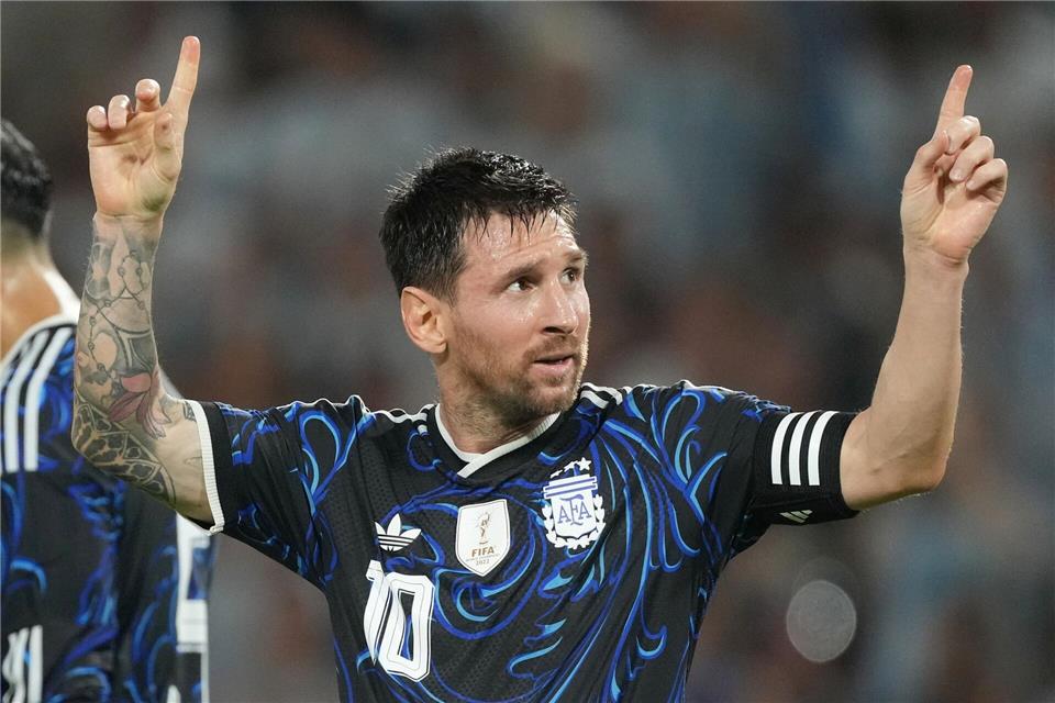 Die Auszeichnung erhält Messi im Oktober von König Felipe VI. überreicht. (Archivbild)Gustavo Garello/AP/dpa