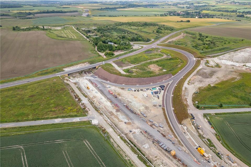 Die Autobahn GmbH hatte zuvor die Sperrung der Strecke angekündigt. (Archiv)Jan Woitas/dpa