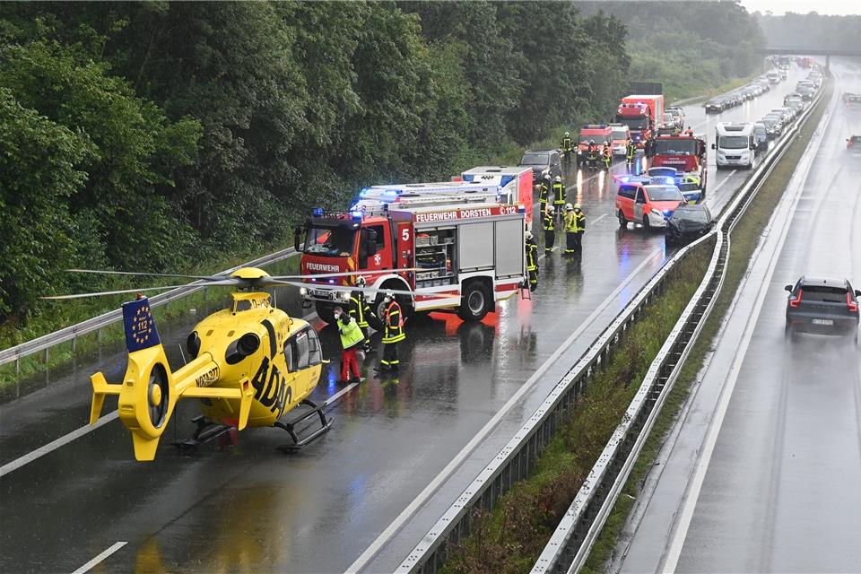 Die Autobahn war für mehrere Stunden gesperrt.