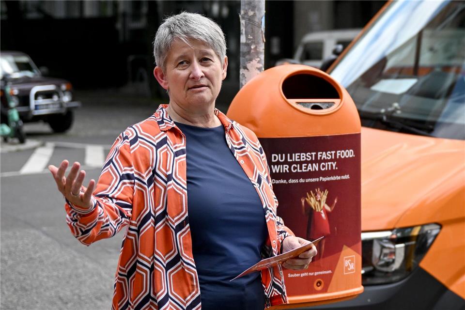 Die BSR-Beschäftigten sehen sich öfter mit Aggression und Gewalt konfrontiert, sagt BSR-Chefin Stephanie Otto. (Archivbild)Britta Pedersen/dpa