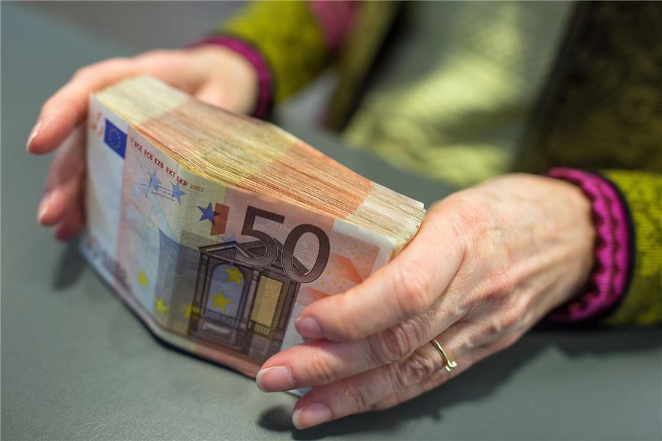 Die BSW-Landtagsfraktion sieht die Bargeldversorgung vor allem in ländlichen Regionen zunehmend als schwierig an. (Symbolbild)picture alliance / dpa