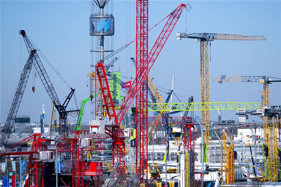 Die Bauma findet nur alle drei Jahre statt, der nächste Termin ist im April 2028.Sven Hoppe/dpa