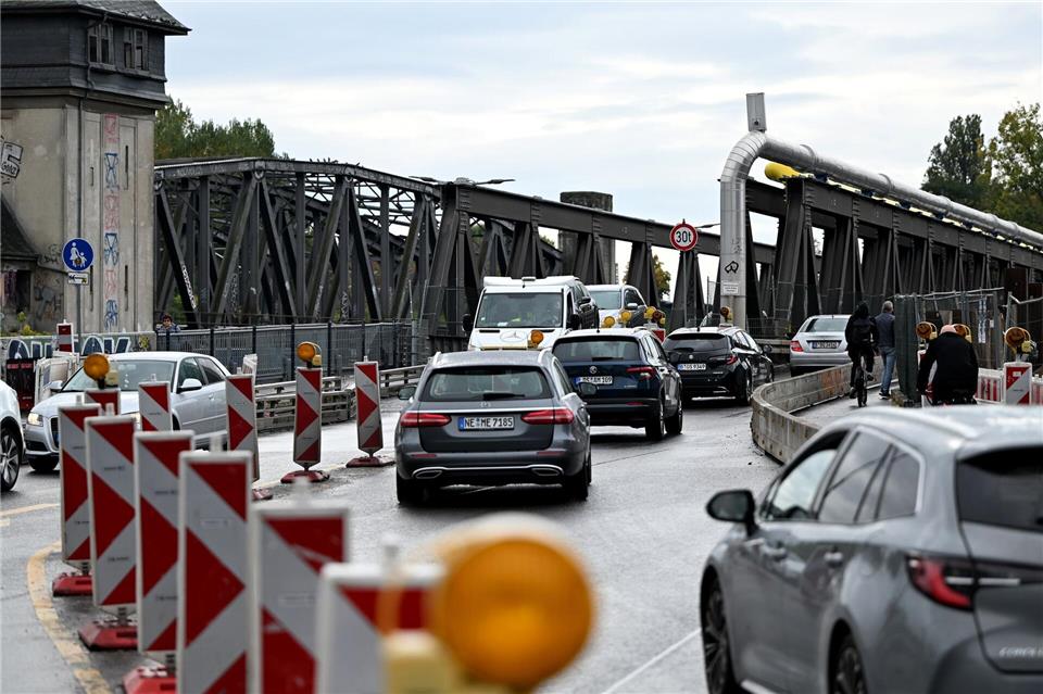 Senat meldet Baufortschritt an Elsenbrücke Die Baustelle Elsenbrücke ist ein Nadelöhr zwischen Treptow und Friedrichshain. Lilli Förter/dpa
