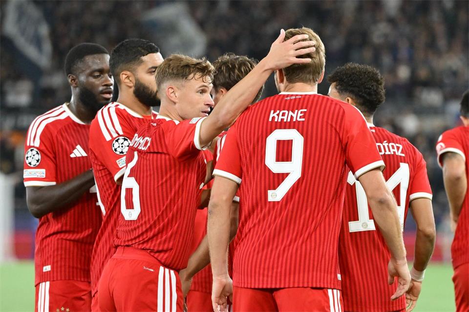 Die Bayern müssen sich gegenseitig aufbauen.Peter Kneffel/dpa