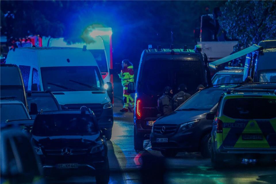 Die Bedrohungslage in Dortmund löste einen Großeinsatz der Polizei aus.Christoph Reichwein/dpa