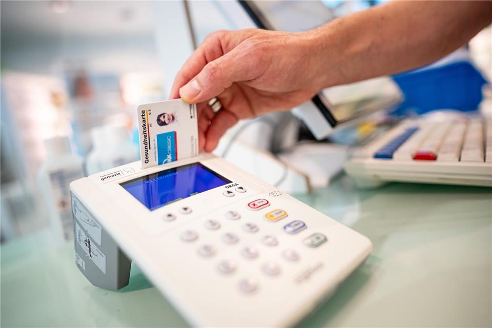 Die Beiträge für gesetzlich Versicherte setzen sich aus dem allgemeinen Beitragssatz und dem kassenindividuellen Zusatzbeitrag zusammen.Fabian Sommer/dpa/dpa-tmn