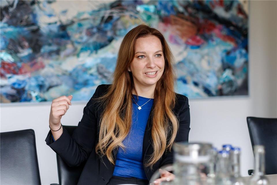 „Die Bereitstellung von bezahlbarem Wohnraum ist eine der zentralen Fragen unserer Zeit“, sagte Innenministerin Magdalena Finke (CDU). (Archivbild)Markus Scholz/dpa