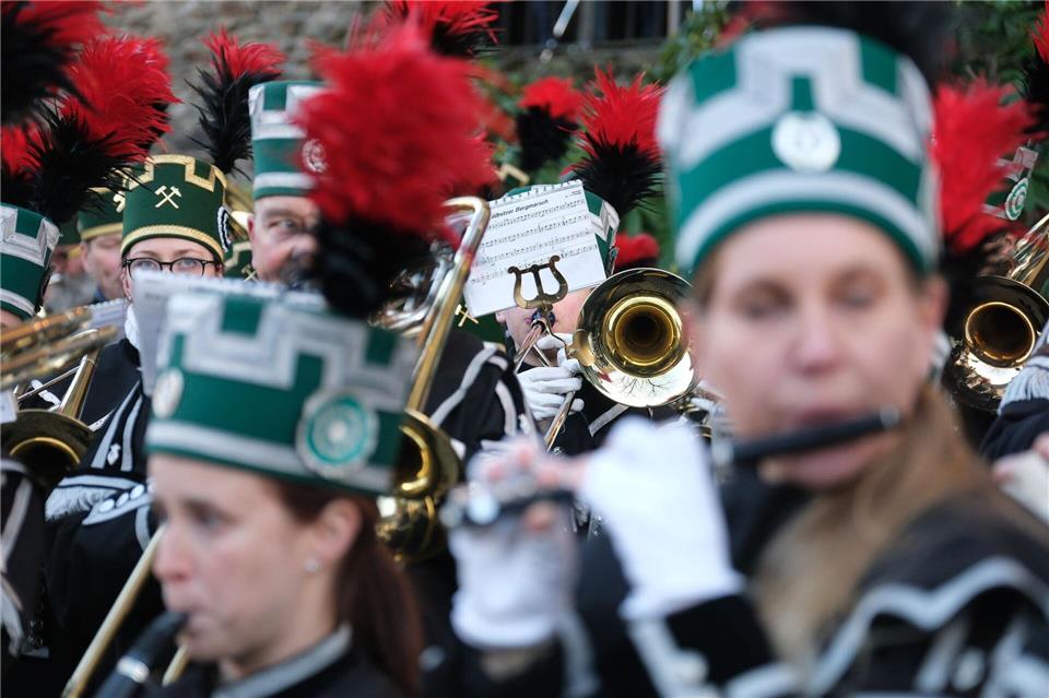Die Bergparaden sind Tradition in Sachsen.Sebastian Willnow/dpa