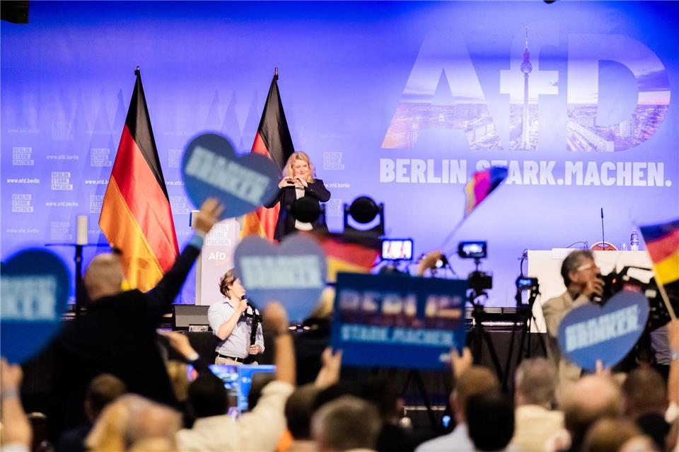 Die Berliner AfD geht mit viel Selbstbewusstsein in den Wahlkampf für die Wahl zum Berliner Abgeordnetenhaus am 20. September.  Christoph Soeder/dpa
