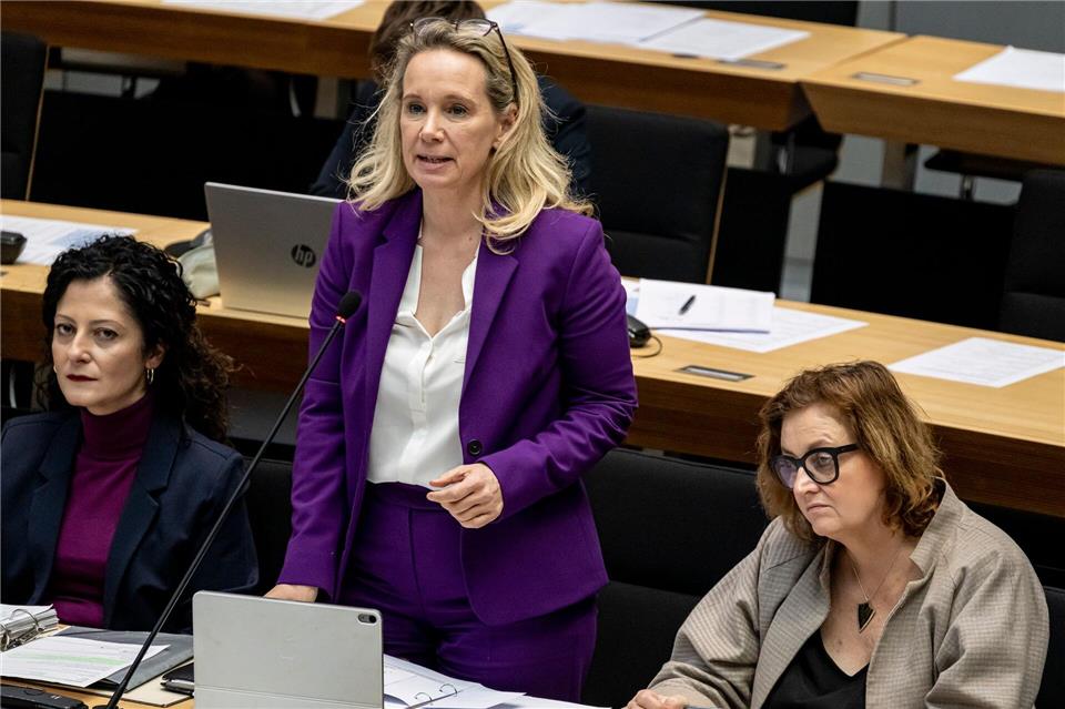 Die Berliner Kultursenatorin Sarah Wedl-Wilson (parteilos, Mitte) steht wegen der Vergabepraxis bei Fördermitteln für Projekte gegen Antisemitismus unter Druck. Fabian Sommer/dpa