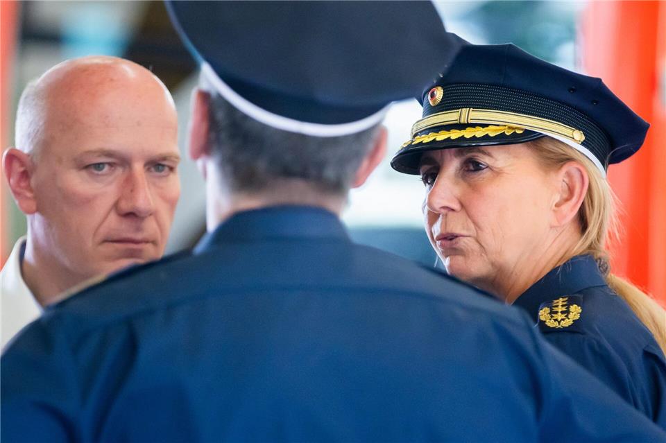 Die Berliner Polizei braucht nach Ansicht des Regierenden Bürgermeisters Kai Wegner (CDU) mehr Befugnisse, um die Freiheit zu verteidigen. (Archivbild)Christoph Soeder/dpa