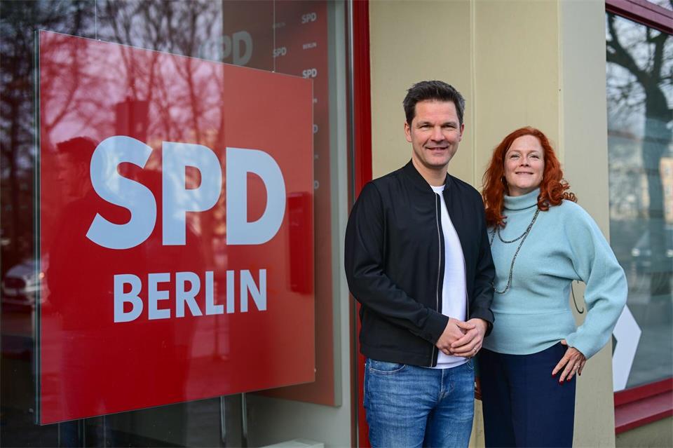 Die Berliner SPD wird von Steffen Krach und Bettina König geführt. (Archivfoto)Sebastian Christoph Gollnow/dpa
