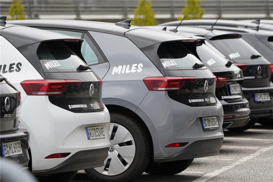 Die Berliner Staatsanwaltschaft hat eine Millionenbuße gegen den Carsharing-Anbieter Miles verhängt. (Archivbild)Marcus Brandt/dpa