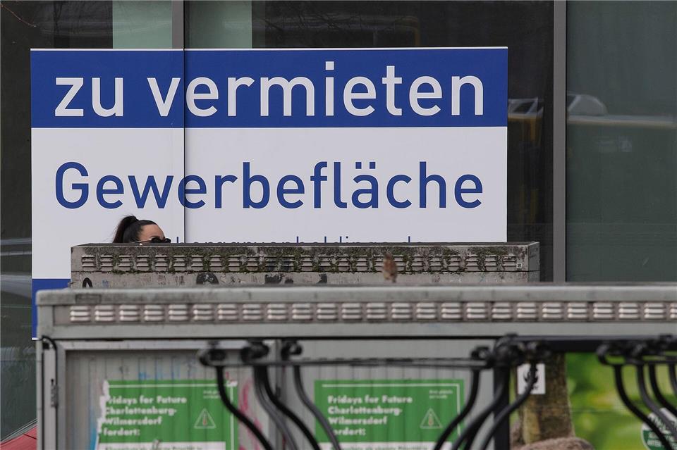 Die Berliner Wirtschaftsförderung hat im ersten Halbjahr knapp 50 Unternehmen bei der Ansiedlung in der Hauptstadt geholfen. (Archivbild)Paul Zinken/dpa-Zentralbild/dpa