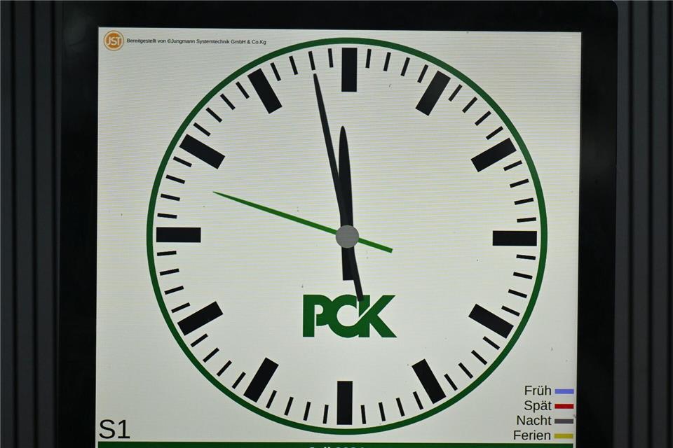 Die Besitzverhältnisse bei der Großraffinerie PCK in Schwedt sind weiter ungeklärt. (Archivbild)Patrick Pleul/dpa