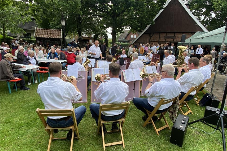 Die Besucher erwartet ein abwechslungsreicher Nachmittag mit musikalischen Darbietungen verschiedener Abteilungen des Vereins.