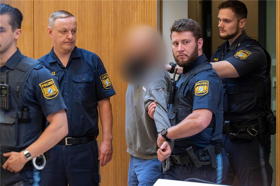 Die Beteiligten streiten vor Gericht alles ab. (Archivbild)Peter Kneffel/dpa