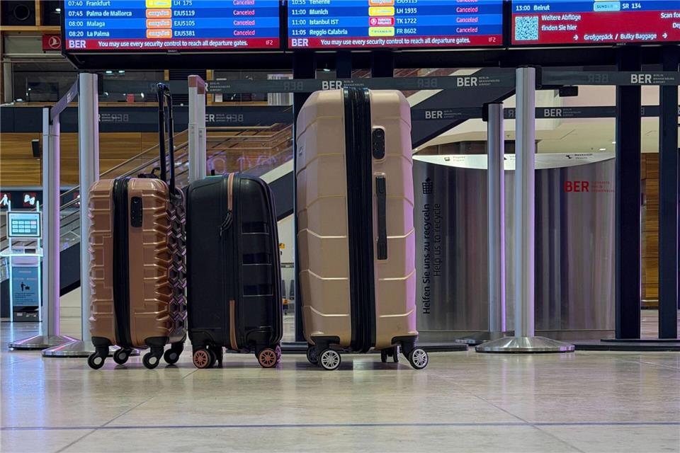 Die Betreiber des BER rechnen für die Osterferien mit rund 1,3 Millionen Fluggästen. (Archivbild)Antonia Sawallisch/dpa
