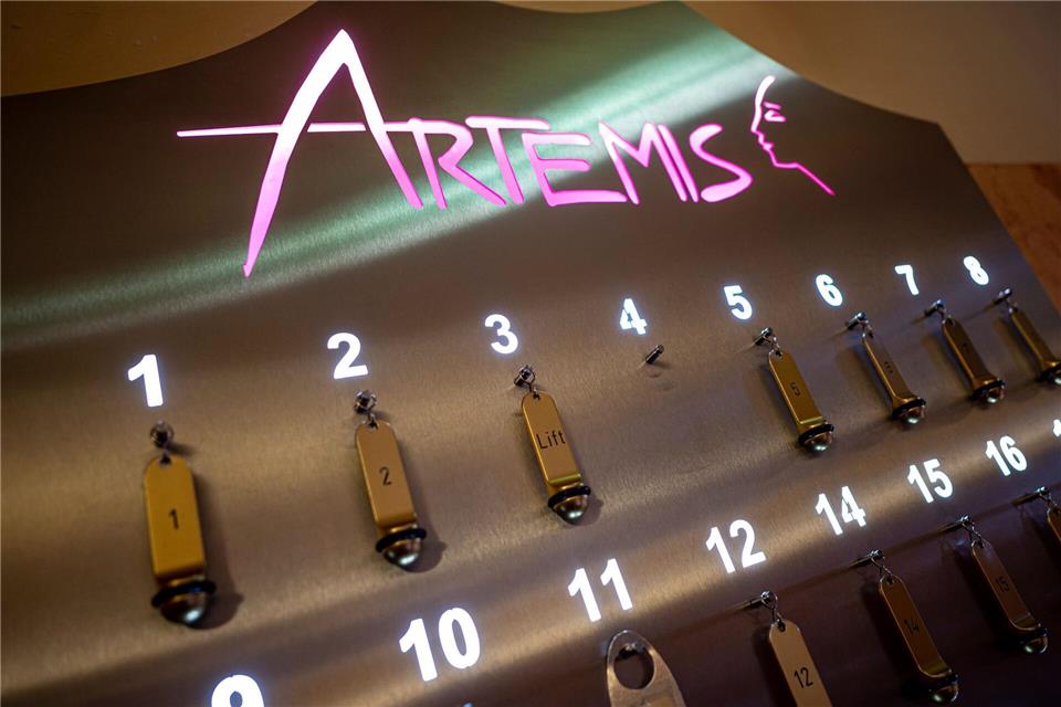 Die Betreiber des Großbordells Artemis in Berlin-Charlottenburg kämpfen vor Gericht um die Nutzung einer benachbarten Lagerhalle.  Fabian Sommer/dpa