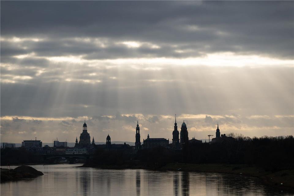 Die Bevölkerung in Dresden ist zurückgegangen. (Archivbild)Sebastian Kahnert/dpa