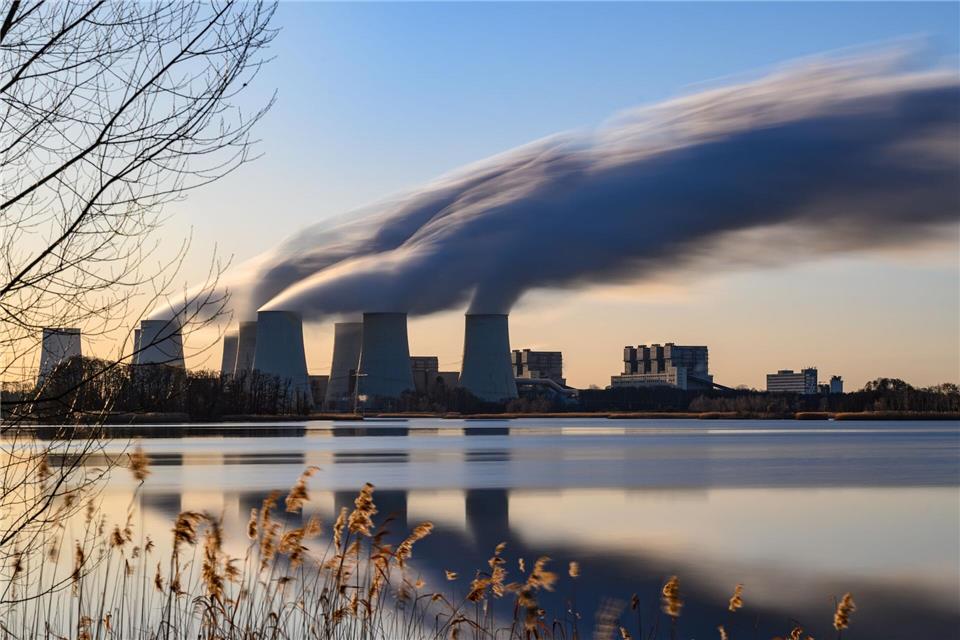 Die Bevölkerungszahl in den ländlichen Gebieten des Mitteldeutschen und Lausitzer Braunkohlereviers könnte nach einer Analyse bis 2038 deutlich schrumpfen. (Archivbild) Patrick Pleul/dpa