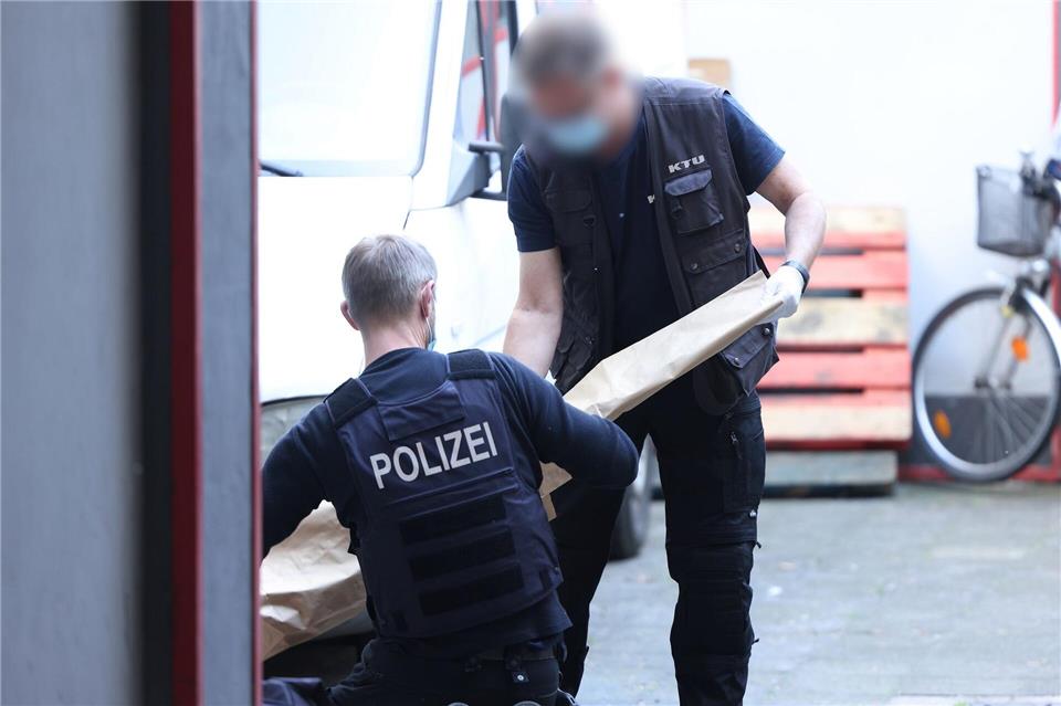 Die Beweise werden gesichert.David Young/dpa