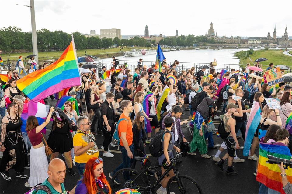 Die Bewerbung des CSD Dresden für die Ausrichtung der Europride war erfolgreich. (Archivbild)Jürgen Lösel/dpa