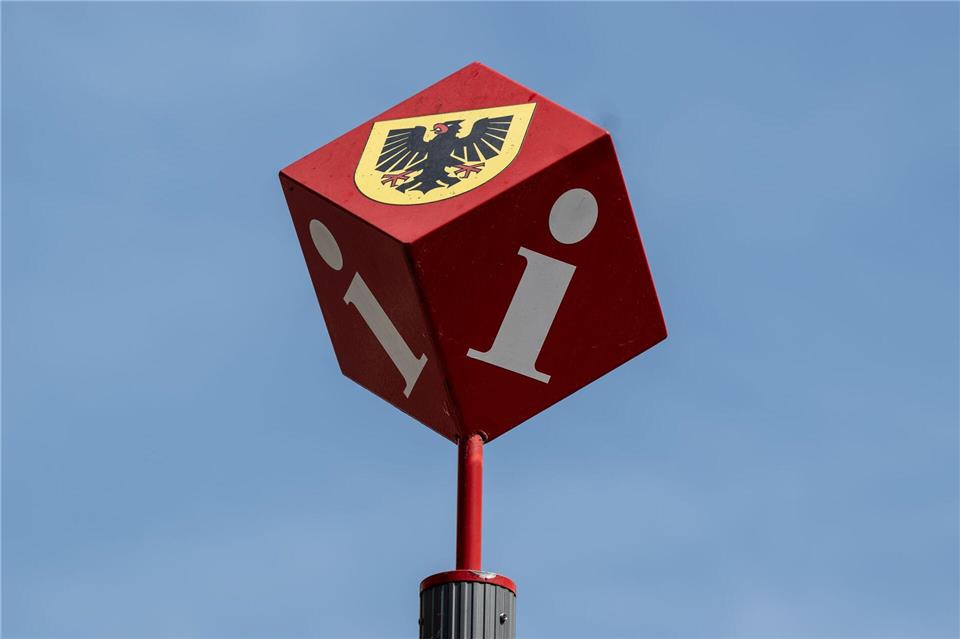 Die Bezirksregierung Arnsberg hat den sogenannten Brandmauerbeschluss des Dortmunder Stadtrats aufgehoben. (Archivbild) Bernd Thissen/dpa