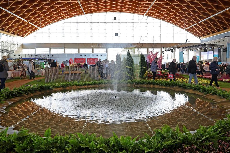Die Blumenschau auf der Ostseemesse steht in diesem Jahr unter dem Motto „Magie des Frühlings“. Bernd Wüstneck/dpa