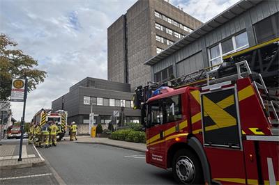 Kurzschluss ruft Feuerwehr im Krankenhaus Borken auf den Plan