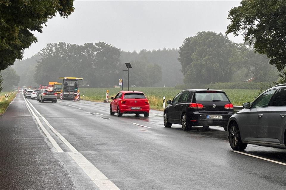 Die Borkener Straße ist derzeit auf einem Teilstück auf Höhe der Gaststätte Grunewald einseitig gesperrt.